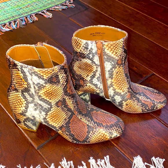 Chinese Laundry Davinna Faux Snakeskin Ankle Boot - Picture 4 of 8